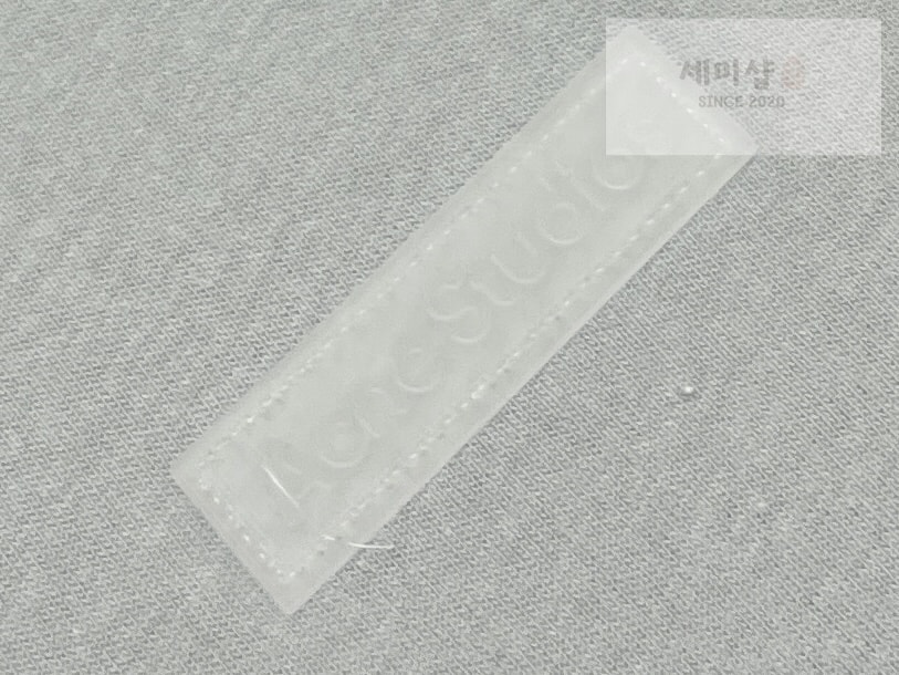 Acne Studios 아크네 스튜디오 백 고무패치 릴렉스 핏 크루넥 반팔 티셔츠 “2COLOR” NO.1 의류 17번 이미지