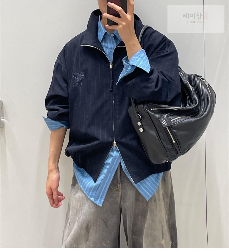 Acne Studios 아크네 핀 스트라이프 하이넥 시즌 보우 자수 릴랙스핏 자켓 레플리카 2번 이미지 - 의류 | 세미샵 레플리카 사이트