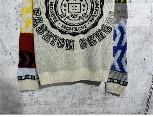 Acne Studios 아크네 23SS 패치워크 패턴 니트 스웨터 의류 22번 이미지