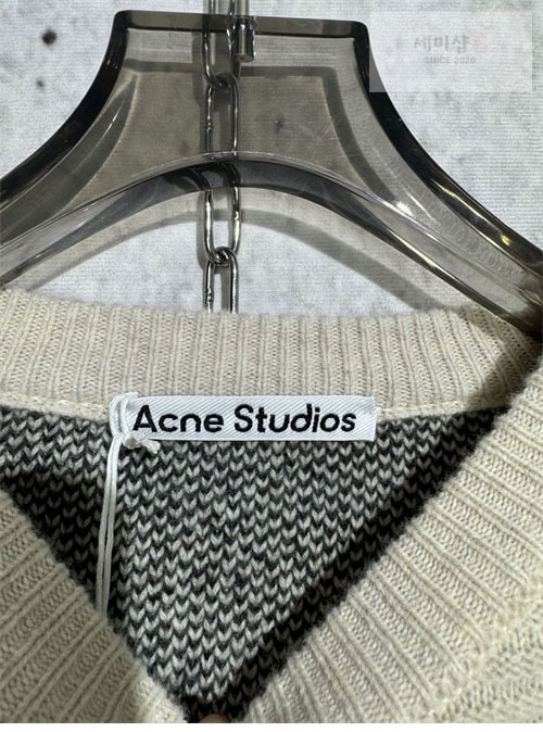 Acne Studios 아크네 23SS 패치워크 패턴 니트 스웨터 의류 8번 이미지
