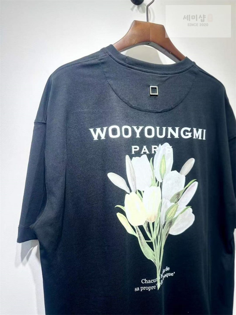 우영미 우영미 플라워 백로고 반팔 티셔츠 화이트 의류 11번 이미지