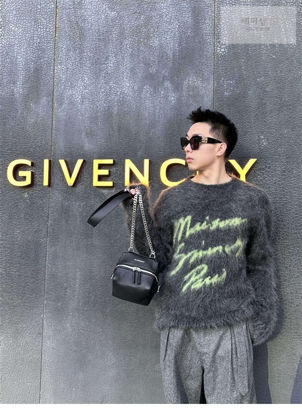Givenchy 지방시 메종 로고 모헤어 니트 스웨터 의류 1번 이미지