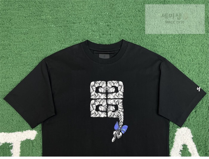 Givenchy 지방시 코튼 4G 브레이드 프린트 티셔츠 의류 4번 이미지
