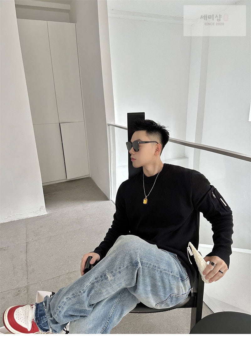 Givenchy 지방시 포켓 크루넥 니트 의류 2번 이미지
