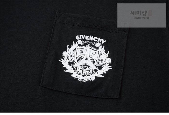 Givenchy 지방시 포킷 클래식핏 반팔 티셔츠 의류 6번 이미지