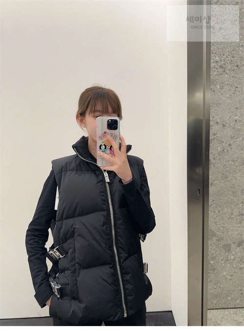 Givenchy 지방시 4G버클 스트랩 패딩 다운 베스트 레플리카 4번 이미지 - 의류 | 세미샵 레플리카 사이트