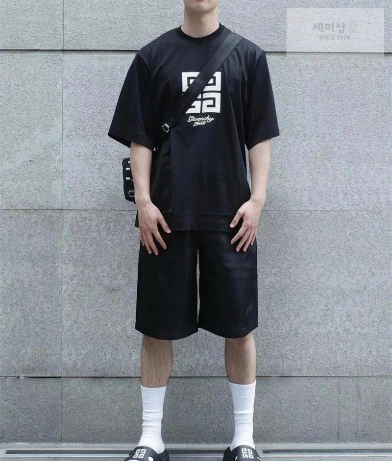Givenchy 지방시 4G 모티프 코튼 반팔 티셔츠 의류 3번 이미지