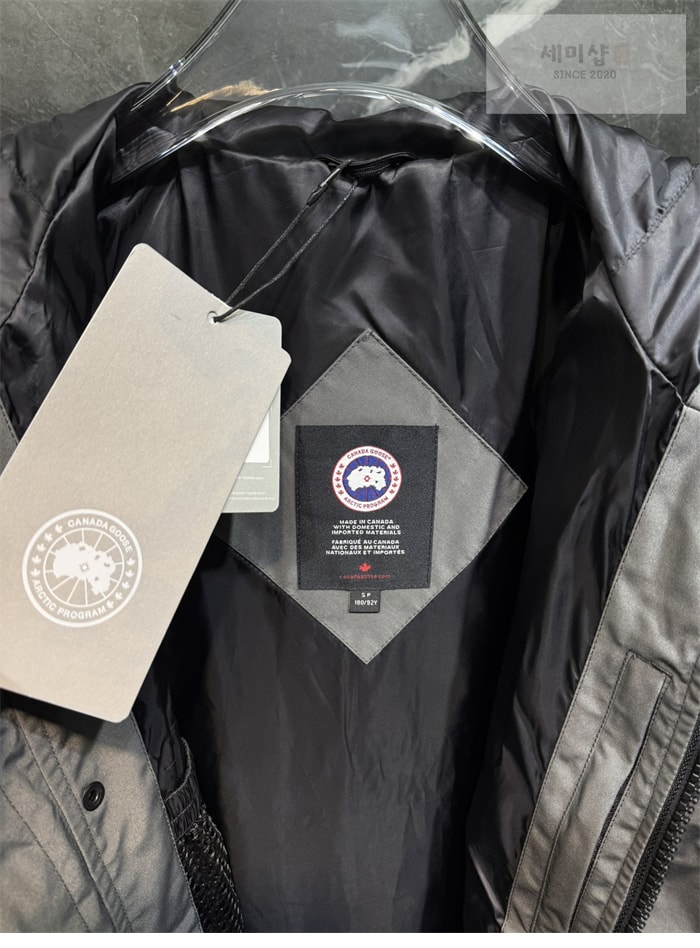 Canada Goose 캐나다구스 로크포트 Lockeport 다운 자켓 의류 7번 이미지