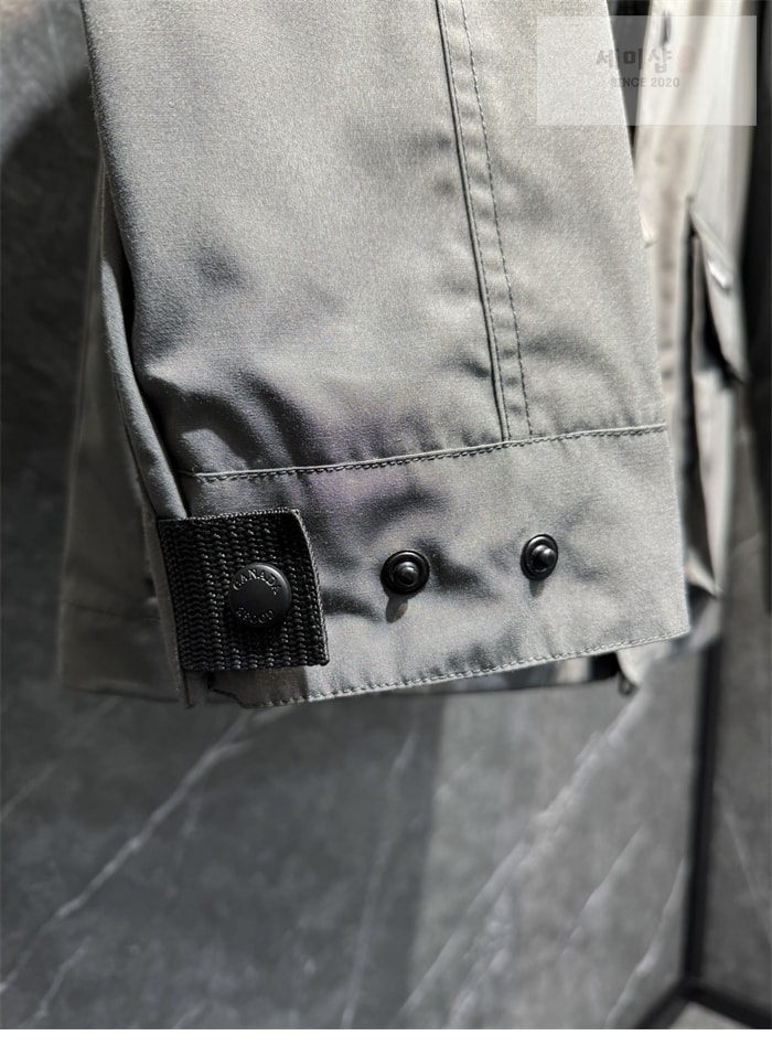Canada Goose 캐나다구스 로크포트 Lockeport 다운 자켓 의류 8번 이미지
