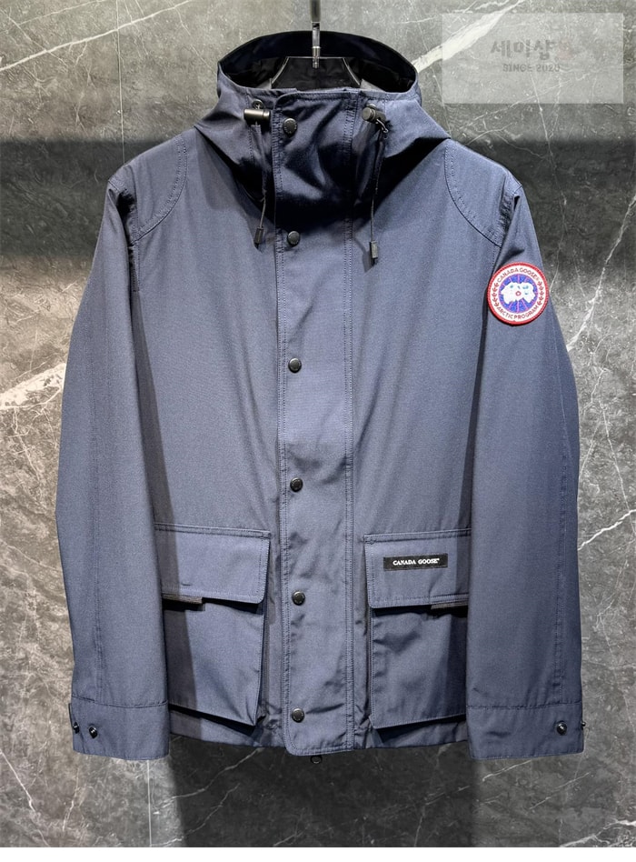 Canada Goose 캐나다구스 로크포트 Lockeport 다운 자켓 의류 17번 이미지