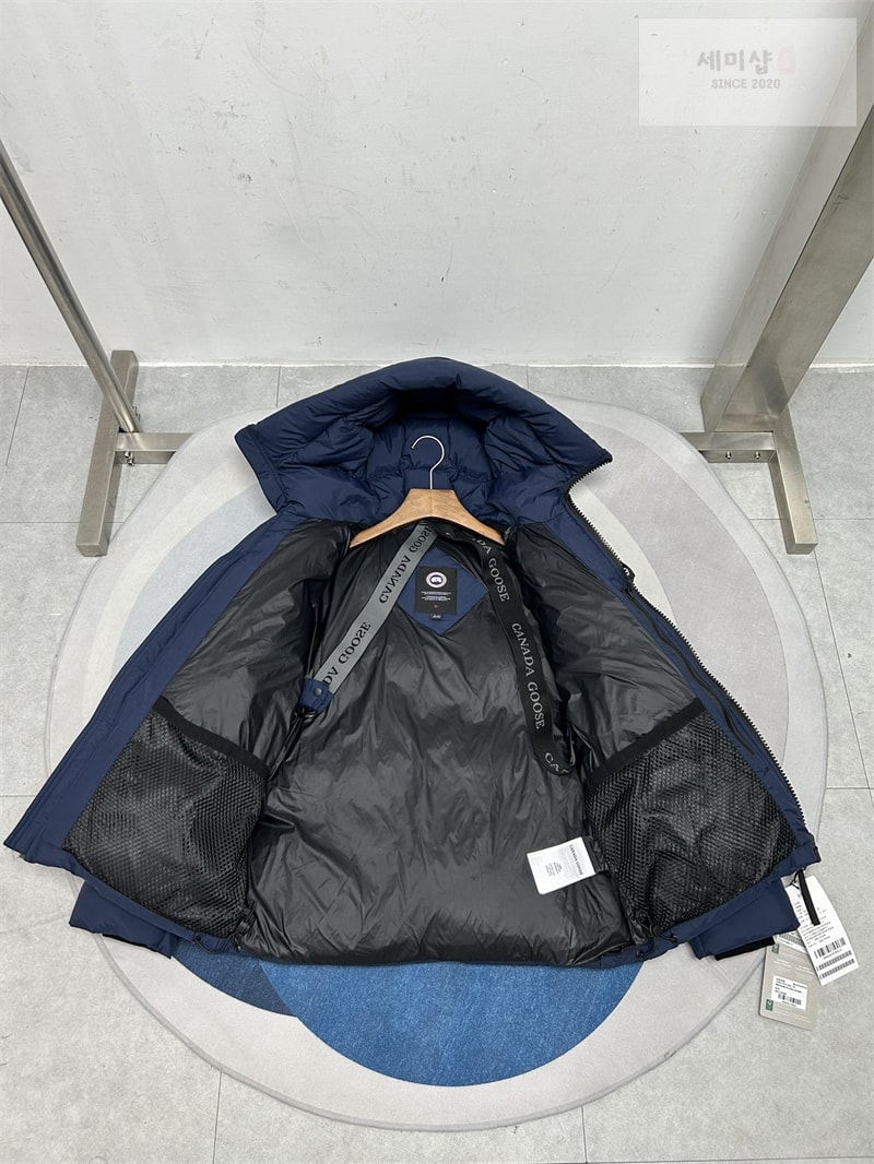 Canada Goose 캐나다구스 Crofton 크로프톤 푸퍼 자켓 블루 의류 4번 이미지