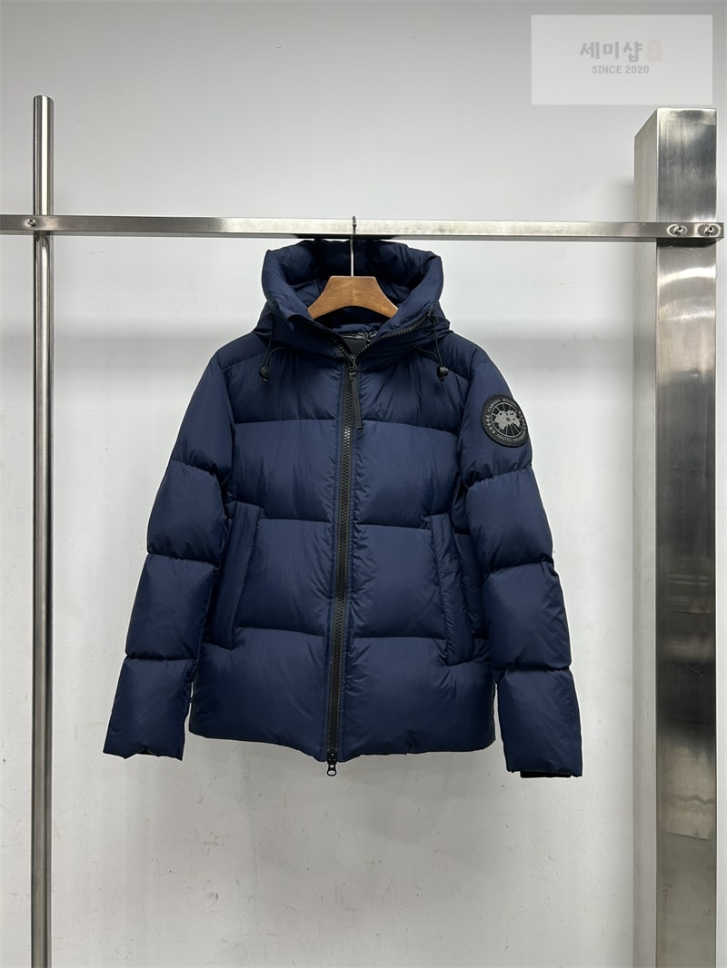Canada Goose 캐나다구스 Crofton 크로프톤 푸퍼 자켓 블루 의류 15번 이미지