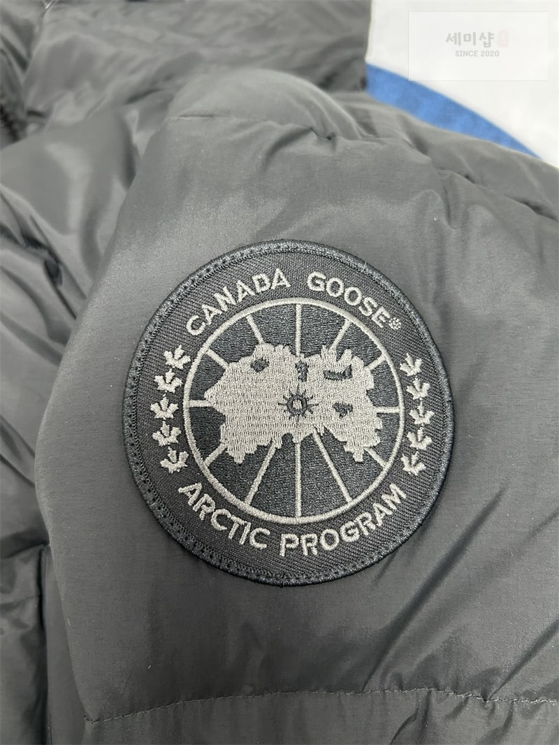 Canada Goose 캐나다구스 Crofton 크로프톤 푸퍼 자켓 블루 의류 20번 이미지