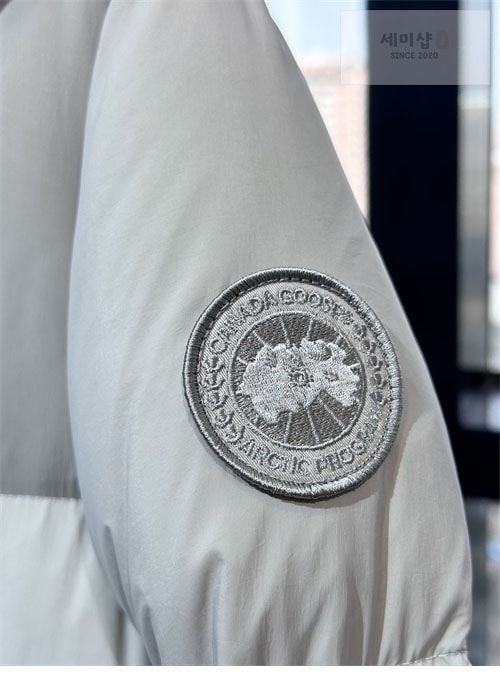 Canada Goose 캐나다구스 Rhoda 다운 패딩 코트 의류 23번 이미지