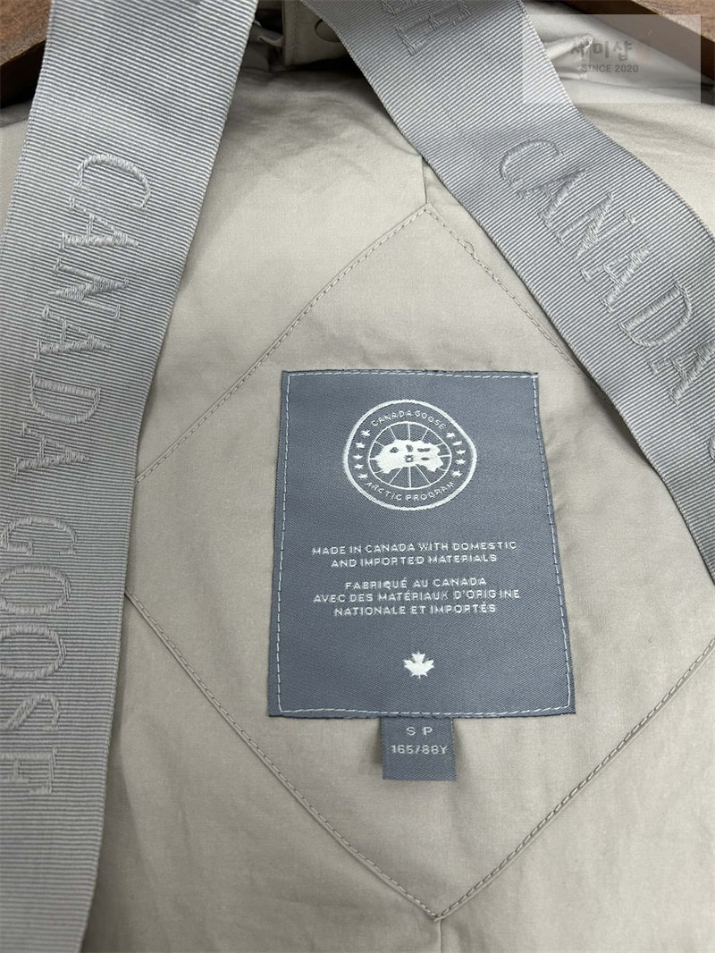 Canada Goose 캐나다구스 Umba 움바 다운 패딩 자켓 블랙 의류 13번 이미지