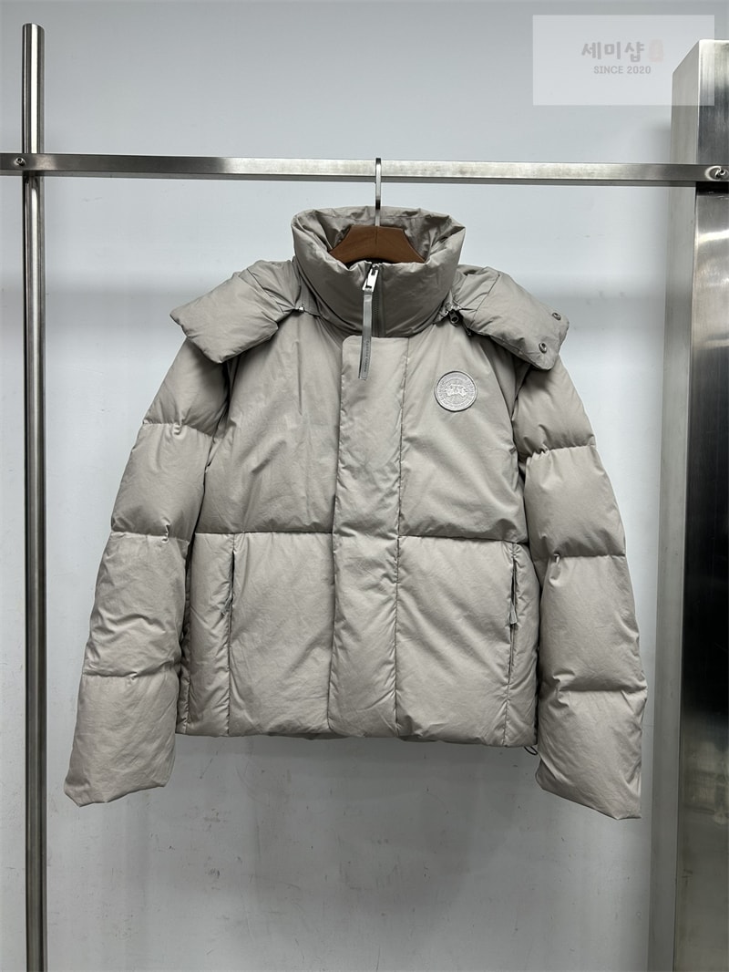 Canada Goose 캐나다구스 Umba 움바 다운 패딩 자켓 블랙 의류 15번 이미지