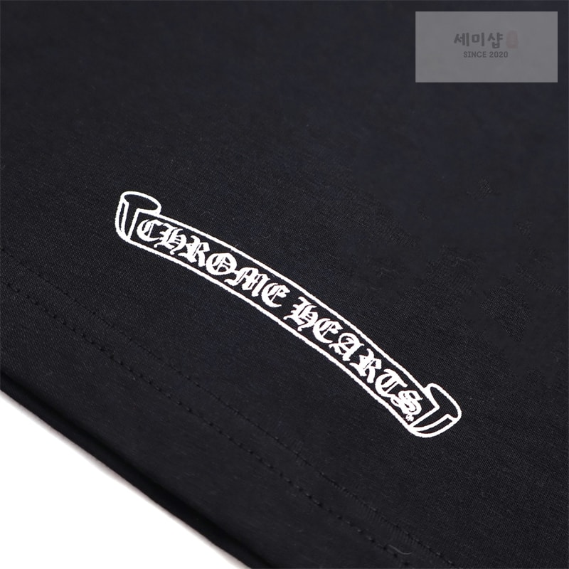 Chrome Hearts 크롬하츠 헐리우드 그라데이션 로고 반팔 티셔츠 블랙 의류 9번 이미지