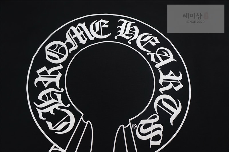 Chrome Hearts 크롬하츠 홀스슈 로고 포켓 롱슬리브 티셔츠 의류 9번 이미지