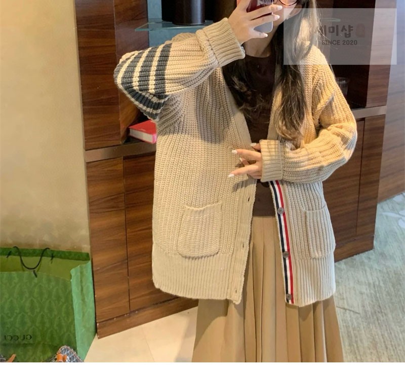 Thom Browne 톰브라운 가먼트 다이드 사선완장 케이블 가디건 네이비 의류 3번 이미지