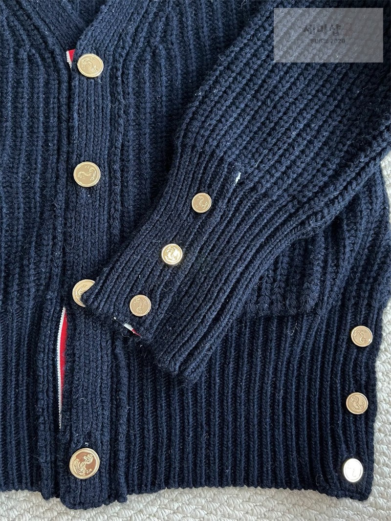Thom Browne 톰브라운 가먼트 다이드 사선완장 케이블 가디건 네이비 의류 29번 이미지