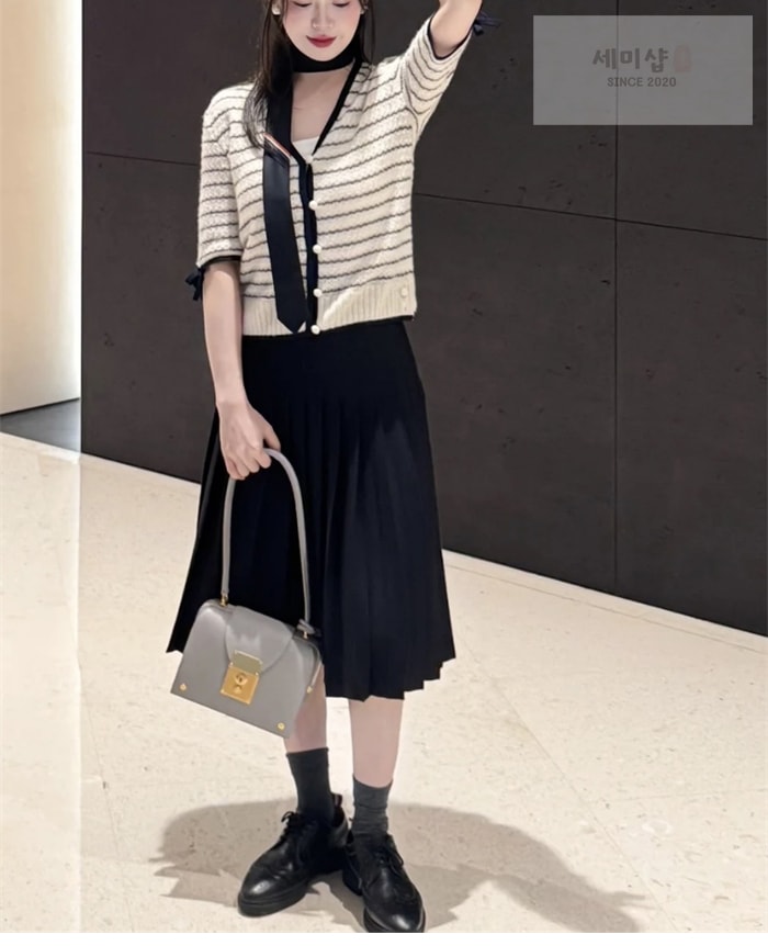 Thom Browne 톰브라운 보우 디테일 스트라이프 V넥 가디건 의류 2번 이미지