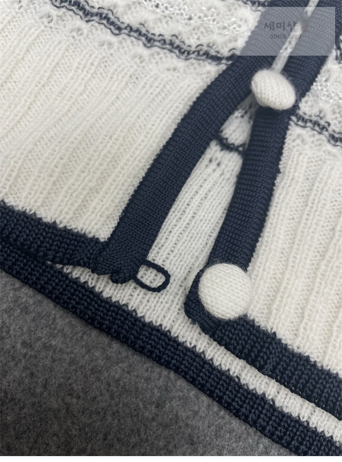 Thom Browne 톰브라운 보우 디테일 스트라이프 V넥 가디건 의류 17번 이미지