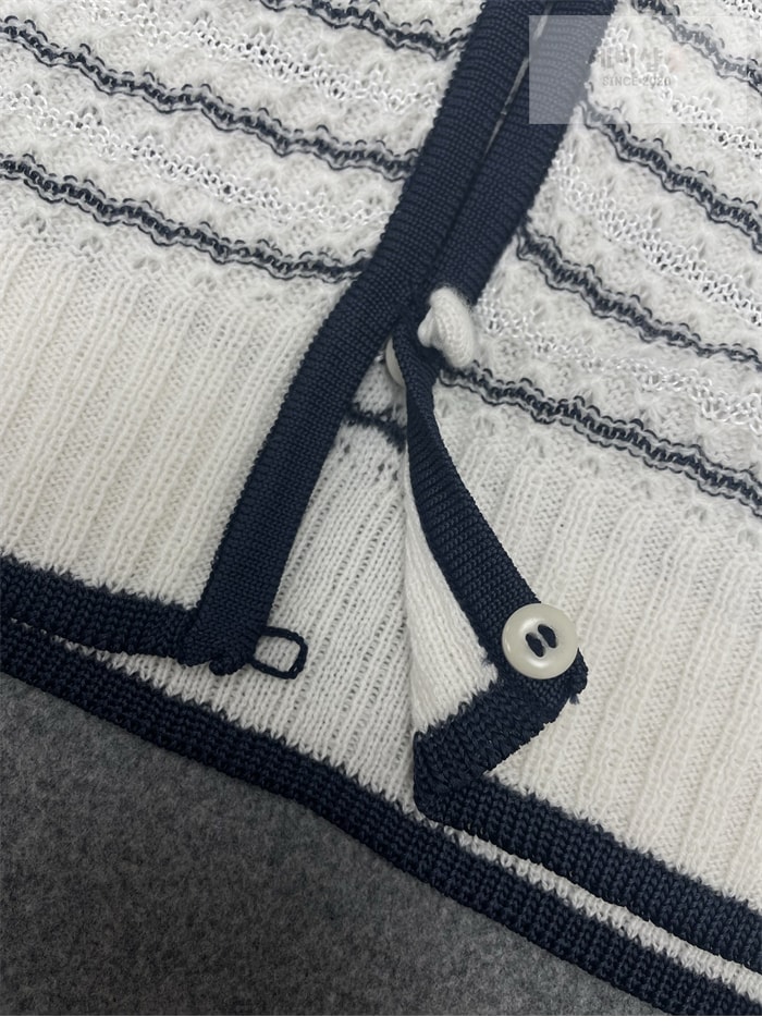 Thom Browne 톰브라운 보우 디테일 스트라이프 V넥 가디건 의류 25번 이미지