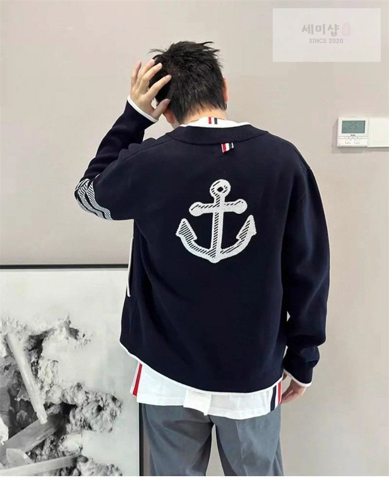 Thom Browne 톰브라운 사선완장 럭비 스트라이프 밀라노 가디건 네이비 의류 4번 이미지
