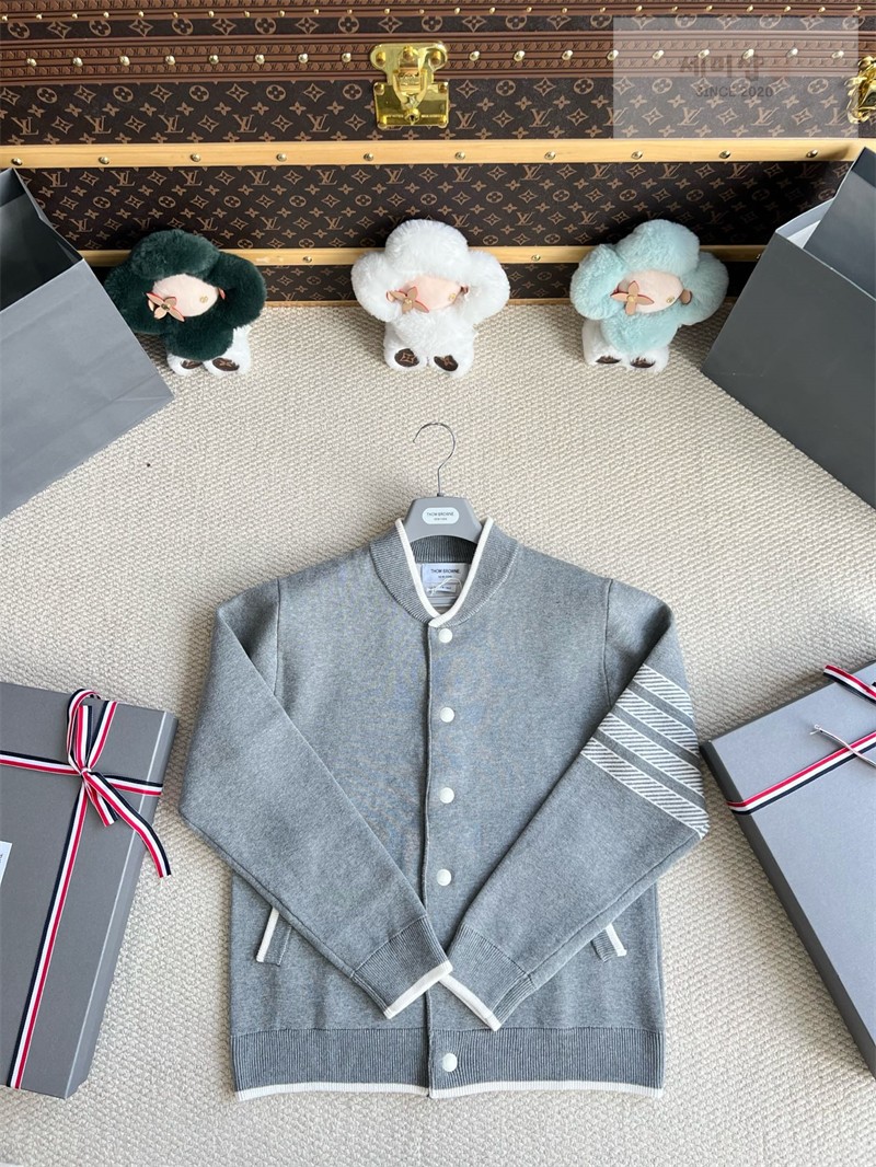 Thom Browne 톰브라운 사선완장 럭비 스트라이프 밀라노 가디건 네이비 의류 14번 이미지