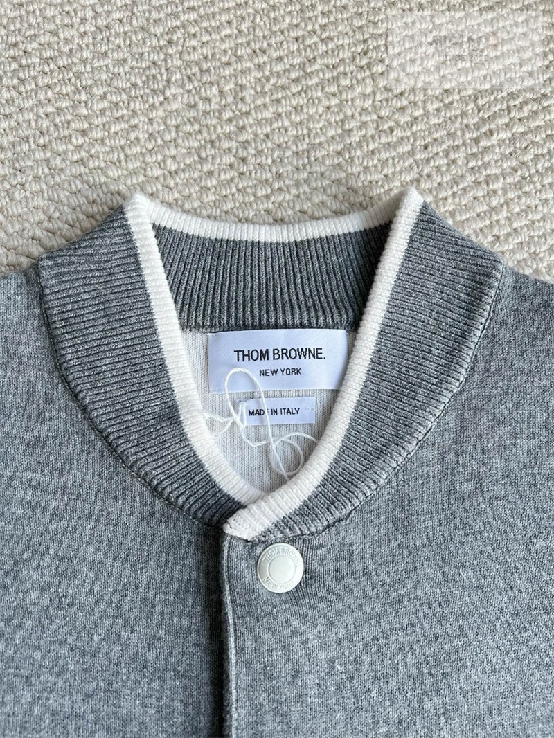 Thom Browne 톰브라운 사선완장 럭비 스트라이프 밀라노 가디건 네이비 의류 17번 이미지