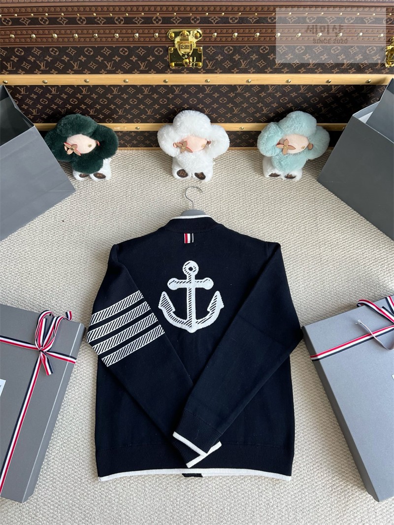 Thom Browne 톰브라운 사선완장 럭비 스트라이프 밀라노 가디건 네이비 의류 25번 이미지