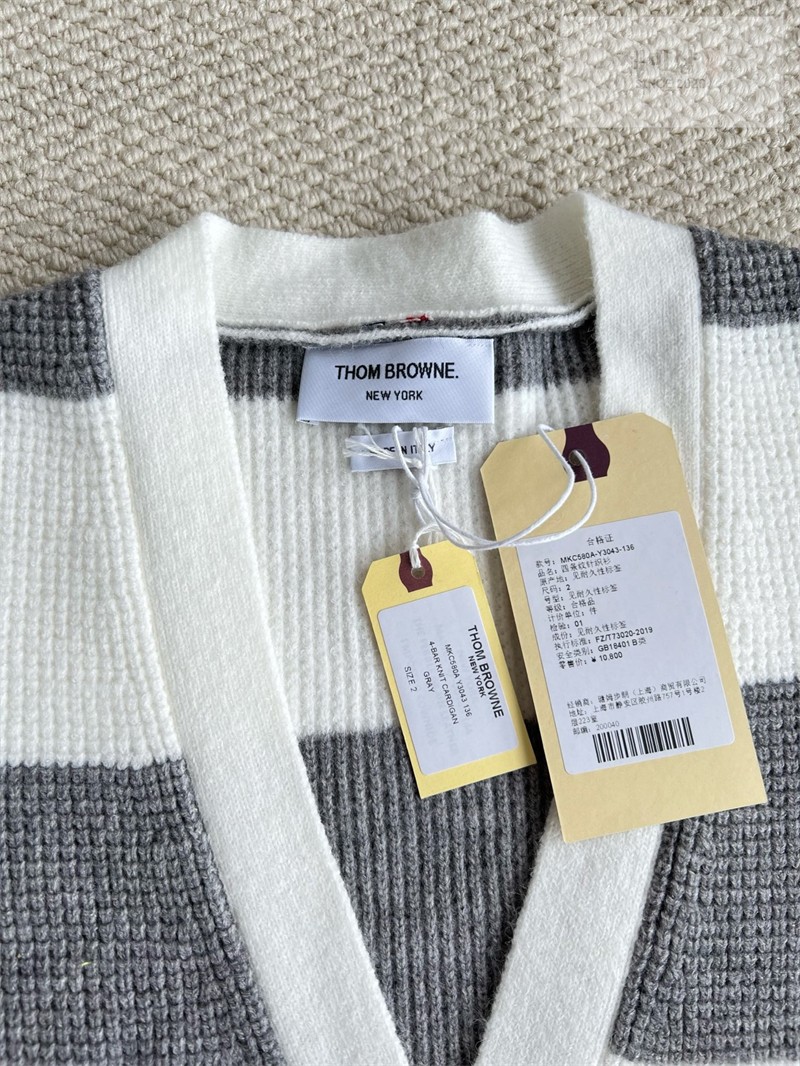 Thom Browne 톰브라운 사선완장 럭비 스트라이프 밀라노 스티치 가디건 의류 17번 이미지