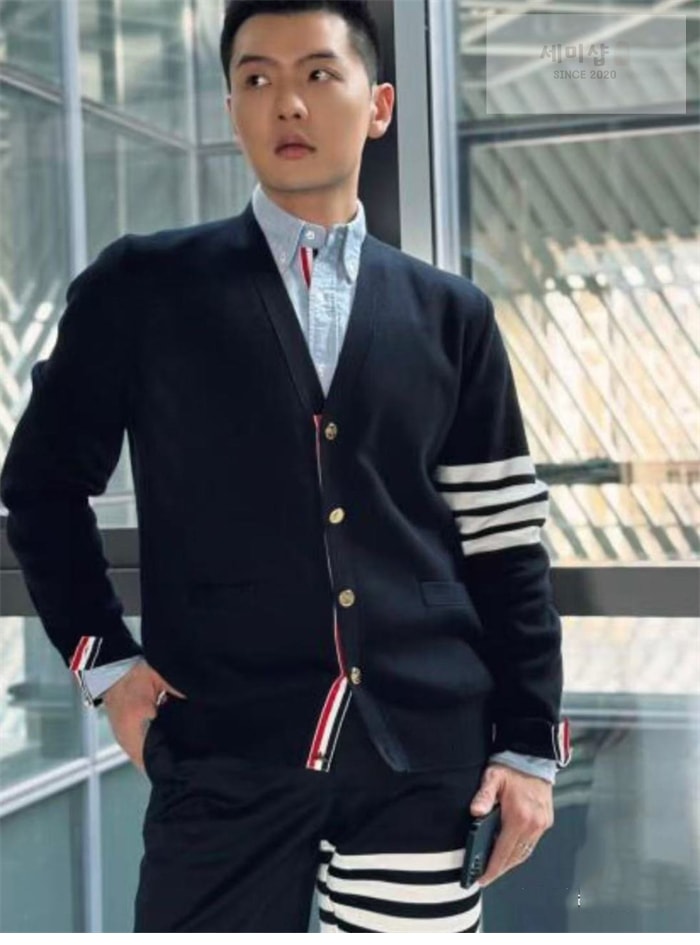 Thom Browne 톰브라운 사선완장 밀라노 스티치 코튼 크레이프 가디건 레플리카 5번 이미지 - 의류 | 세미샵 레플리카 사이트