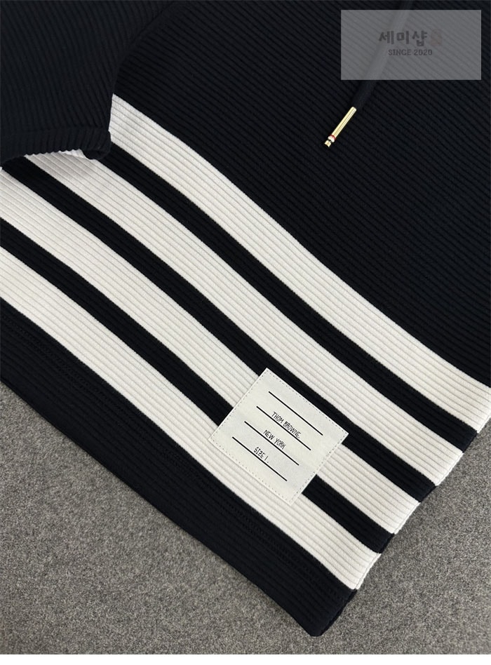 Thom Browne 톰브라운 사선완장 와플 반팔 폴로 셔츠&스웨트 반바지 네이비 의류 25번 이미지
