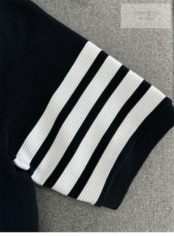 Thom Browne 톰브라운 사선완장 와플 반팔 폴로 셔츠&스웨트 반바지 네이비 의류 12번 이미지