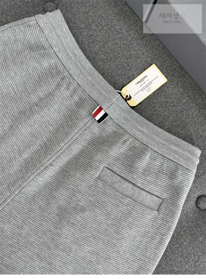 Thom Browne 톰브라운 사선완장 와플 반팔 폴로 셔츠&스웨트 반바지 네이비 의류 20번 이미지