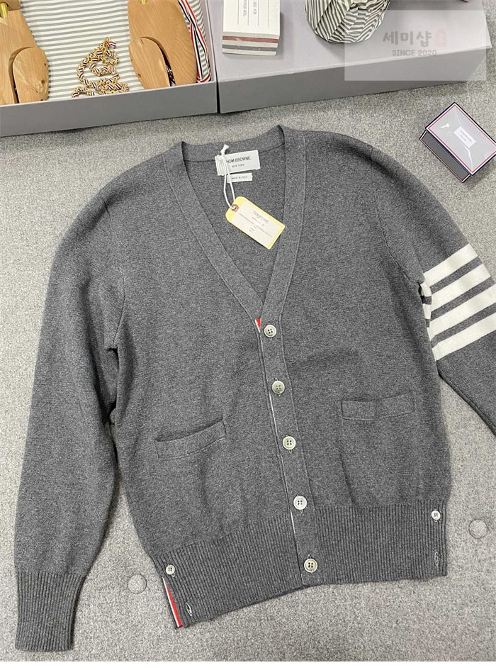 Thom Browne 톰브라운 사선완장 코튼 클래식 가디건 의류 7번 이미지