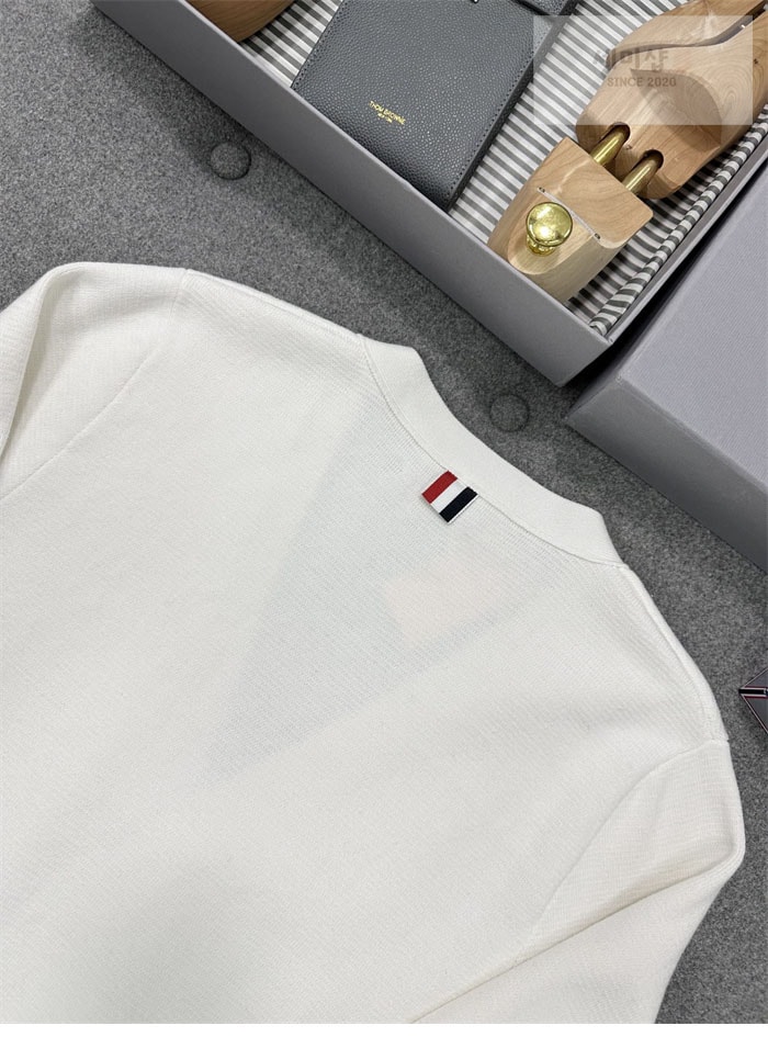 Thom Browne 톰브라운 사선완장 코튼 클래식 가디건 의류 13번 이미지