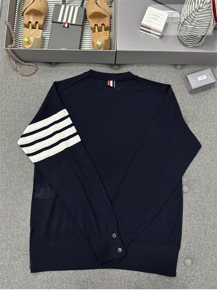 Thom Browne 톰브라운 사선완장 클래식 울 니트 스웨터 의류 14번 이미지