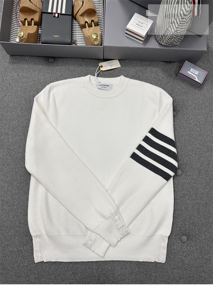 Thom Browne 톰브라운 사선완장 클래식 크루넥 맨투맨 레플리카 14번 이미지 - 의류 | 세미샵 레플리카 사이트