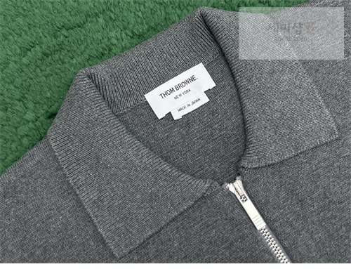 Thom Browne 톰브라운 사선완장 4-Bar 메리노 울 니트 카라 집업 의류 31번 이미지