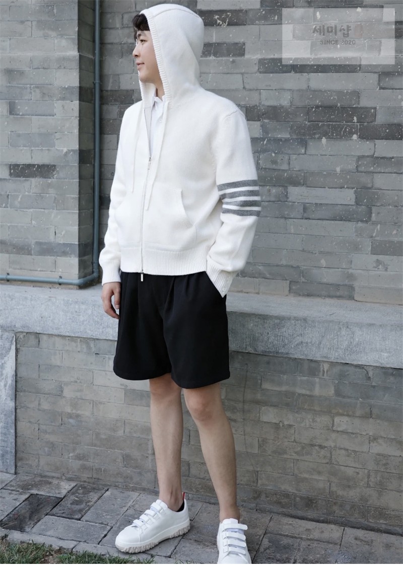 Thom Browne 톰브라운 사선완장 4-Bar 메리노 울 로즈 아이콘 가디건 화이트 의류 3번 이미지