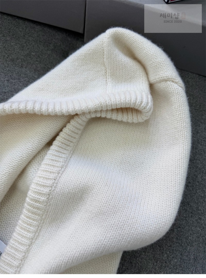 Thom Browne 톰브라운 사선완장 4-Bar 메리노 울 로즈 아이콘 가디건 화이트 의류 20번 이미지