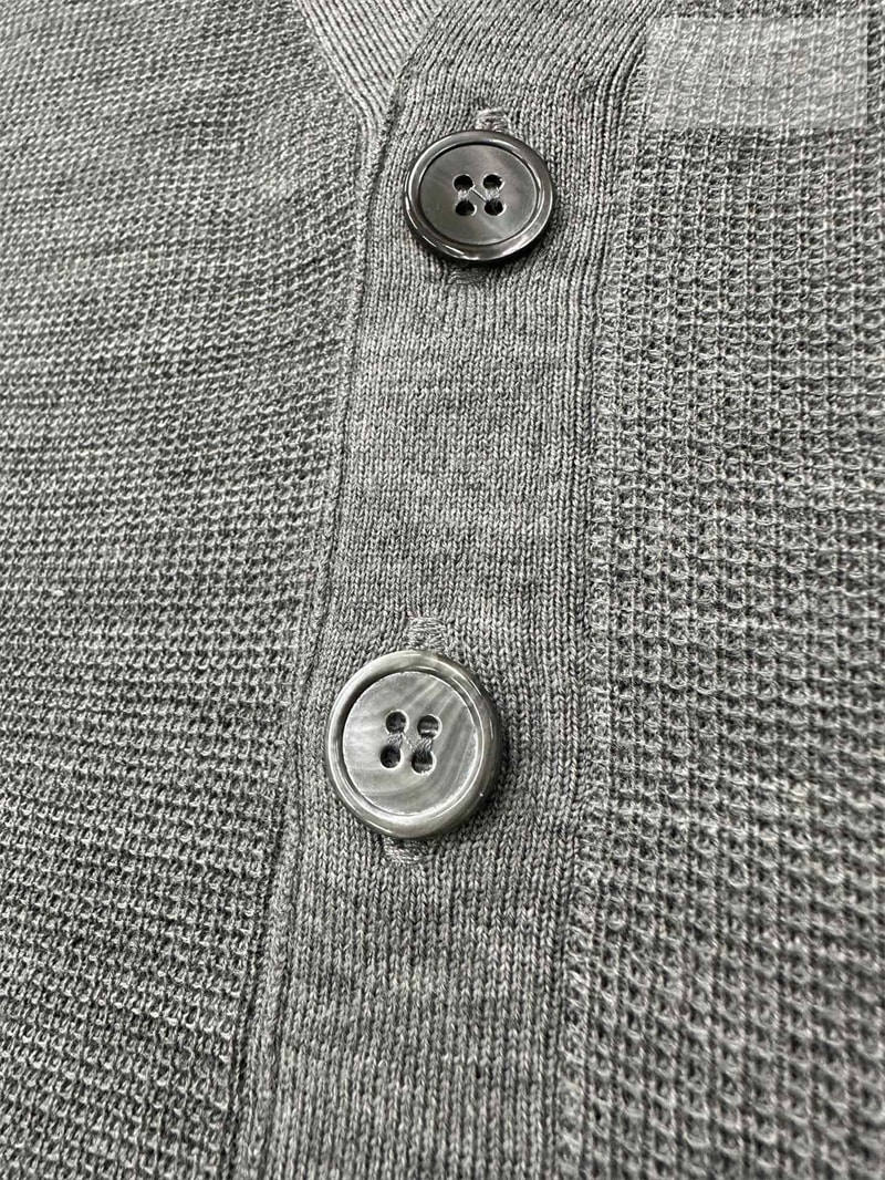 Thom Browne 톰브라운 사선완장 4-Bar 메리노 v넥 가디건 레플리카 4번 이미지 - 의류 | 세미샵 레플리카 사이트