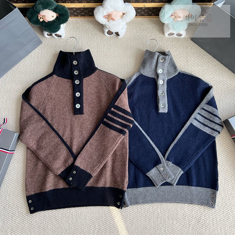 Thom Browne 톰브라운 사선완장 4-Bar 모크넥 울 스웨터 네이비 의류 1번 이미지