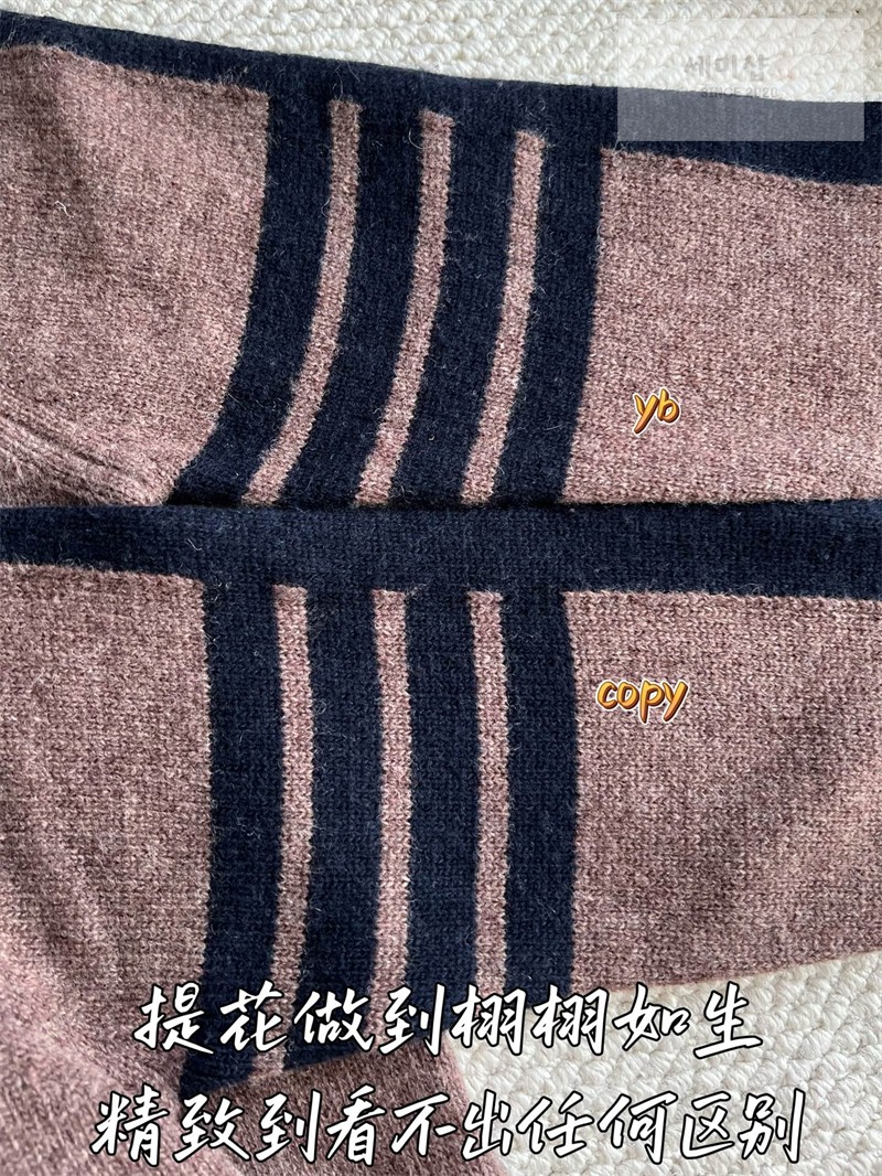 Thom Browne 톰브라운 사선완장 4-Bar 모크넥 울 스웨터 네이비 의류 10번 이미지