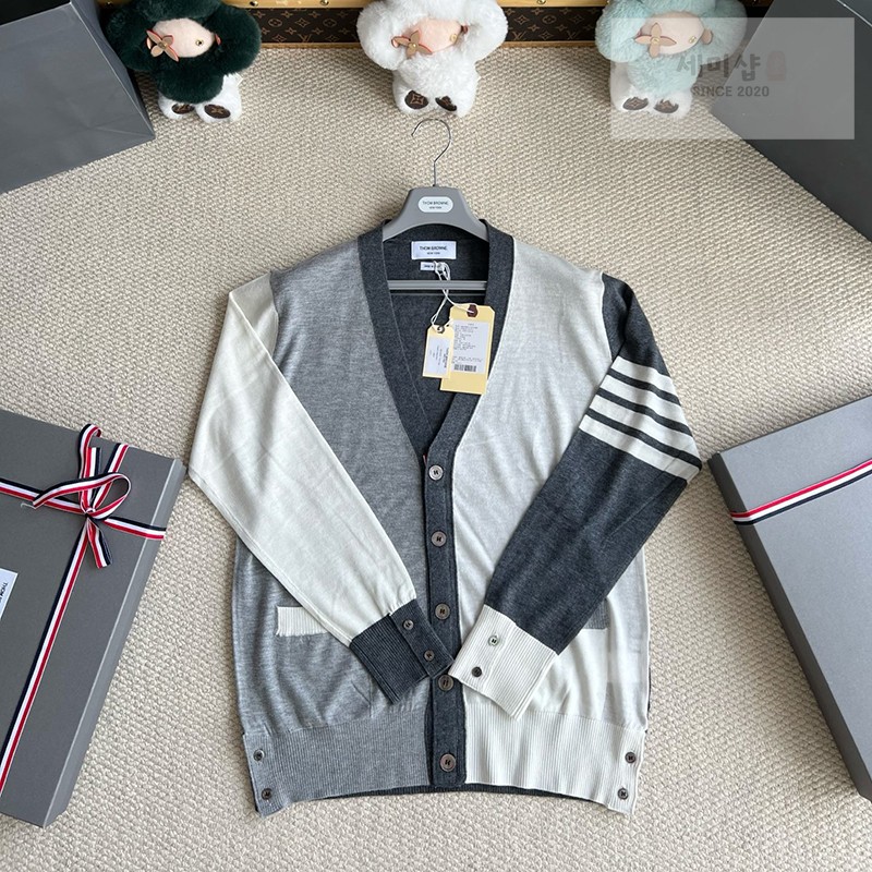 Thom Browne 톰브라운 사선완장 4-Bar 믹스 메리노 울 클래식 가디건 펀 믹스 의류 1번 이미지