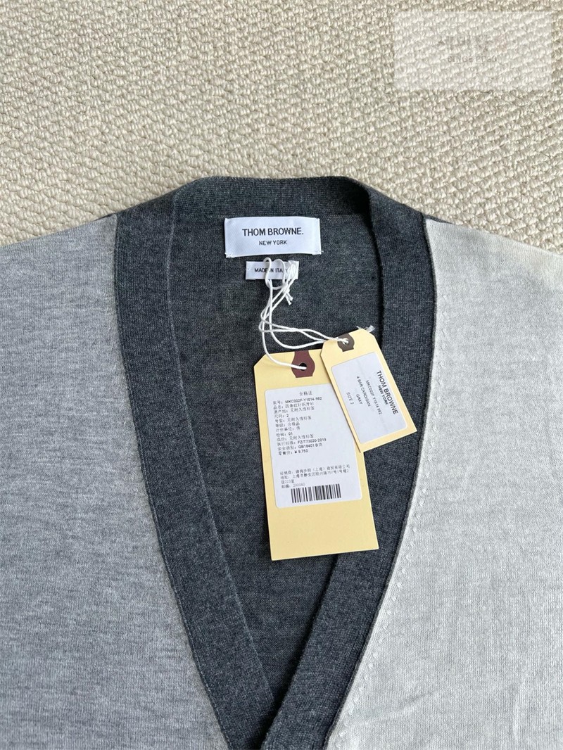 Thom Browne 톰브라운 사선완장 4-Bar 믹스 메리노 울 클래식 가디건 펀 믹스 의류 17번 이미지