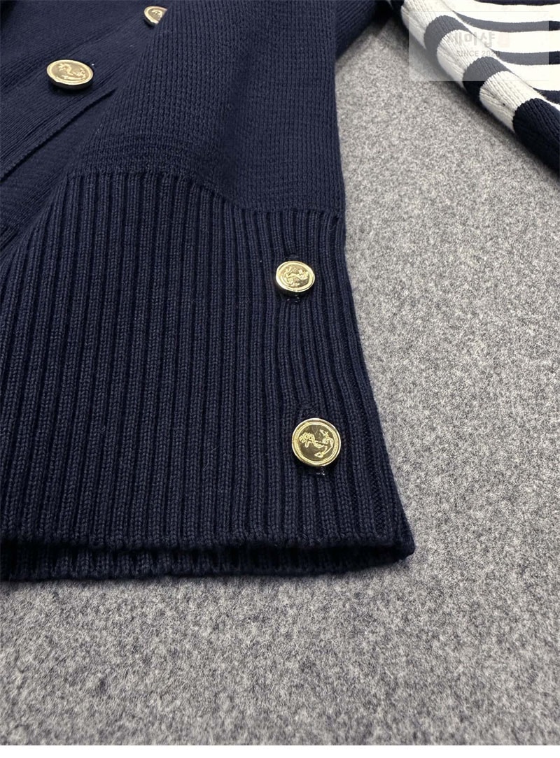 Thom Browne 톰브라운 사선완장 4-Bar 밀라노 스티치 클래식 가디건 레플리카 9번 이미지 - 의류 | 세미샵 레플리카 사이트