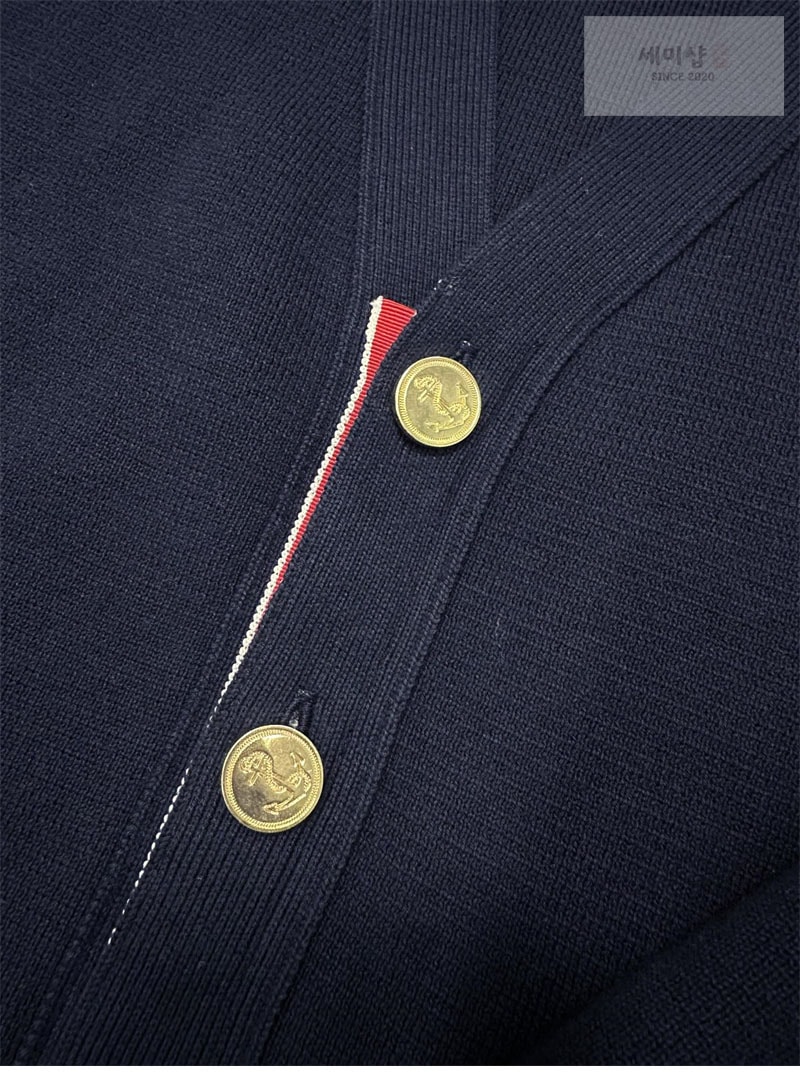 Thom Browne 톰브라운 사선완장 4-Bar 밀라노 스티치 클래식 가디건 레플리카 10번 이미지 - 의류 | 세미샵 레플리카 사이트
